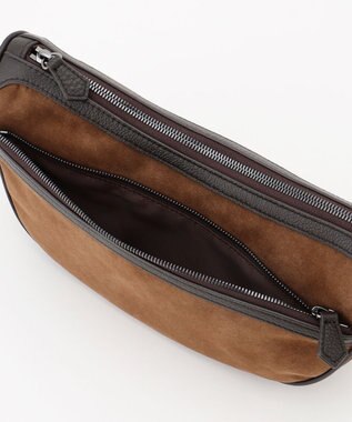 JOSEPH ABBOUD  【軽量/コンパクト】ライトスウェード ハーフムーン　バッグ キャメル系