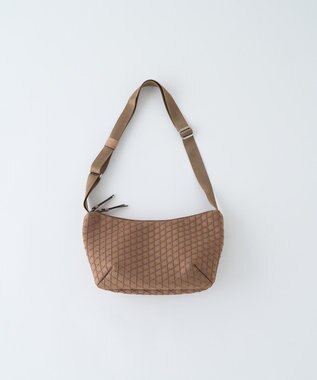 MIYABIYA LAQUOH【撥水加工】篭目柄エンボスボンディングショルダー カフェオレ