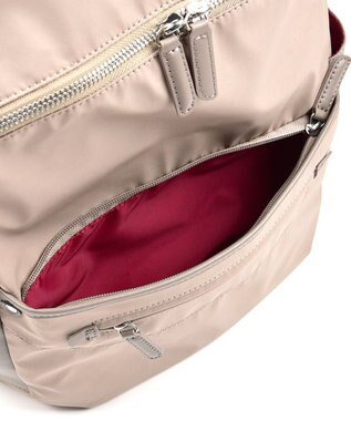 Y'SACCS 木村多江×Y'SACCS ナイロンリュックサック グレージュ