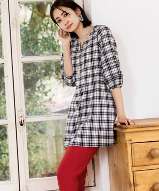 Tiaclasse 【洗える】美脚効果の高いスリットテーパードパンツ レッド