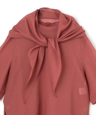 BEIGE， MOYE / スカーフ付き ハーフスリーブブラウス L.Bordeaux