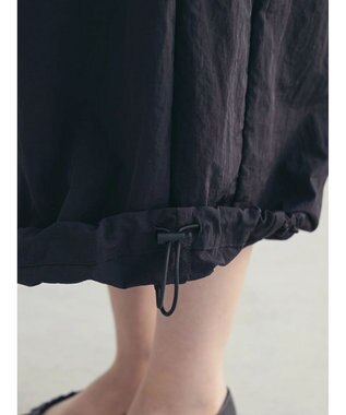 Green Parks armonia. サスペンダー付きスカート Black