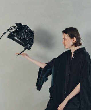 YECCA VECCA 2wayチェーンギャザーバッグ Black