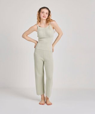 une nana cool とろみ素材がここちよいカップ付きキャミソール　moi room（モアルーム） オリーブ