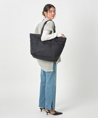 CARLIN ZIP TOP TOTE BAG/リサイクルドブラックJP / LeSportsac