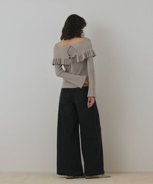 GRACE CONTINENTAL オフショルフリルニットトップ グレー