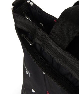 LeSportsac BUCKET TOTE/レッド/ホワイトハートEMB レッド/ホワイトハートEMB