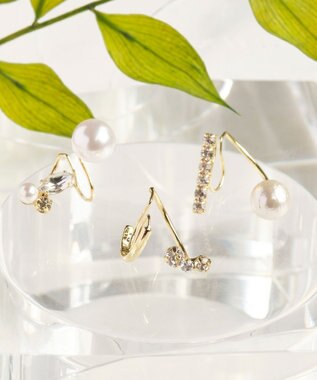 Phoebe リファインドビジューフロートイヤリング ゴールド