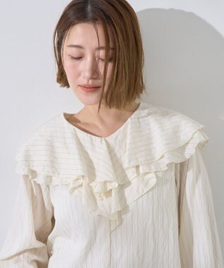 YECCA VECCA ストライプ柄ラッフルブラウス Stripe