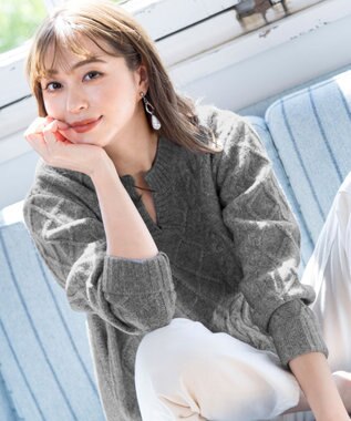 Tiaclasse 【洗える】アラン柄キーネックニットトップス チャコールグレー