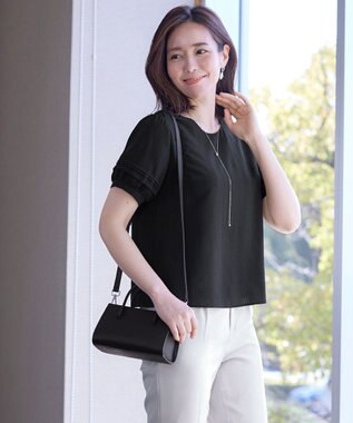 Tiaclasse 【本革】ショルダーストラップ付きスクエアミニバッグ ブラック