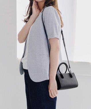 Tiaclasse 【本革】ショルダーストラップ付きスクエアミニバッグ ブラック