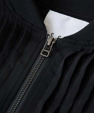 Green Parks ■ＥＳＣＡＲ　セミシアーピンタックブルゾン Black