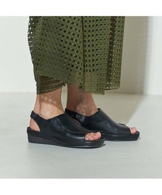 ing <ing>【WEB限定】【3E】カバードサンダル ブラック