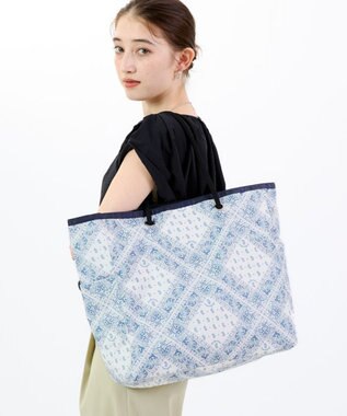 LeSportsac LARGE 2 WAY TOTE/バンダナブリーズ/ディープシーブルー