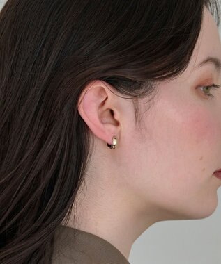 Phoebe 【金属アレルギー対応】オーバルフープスナップイヤリング　シャンパンゴールド シャンパンゴールド