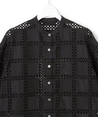 ICB L スクエアエンブロイダリー クロップドシャツ ブラック