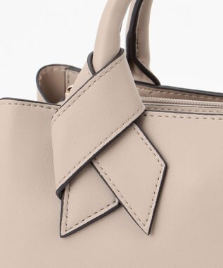 LA BAGAGERIE 【maison vert】 【多収納】リボンアオリ2WAYトート ベージュ