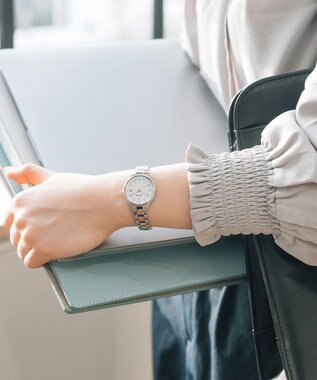 CITIZEN 【少し大きめ28mm】抜け感と透明感のあるソーラーテック電波時計 シルバー