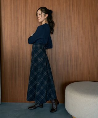 earth music&ecology バックレースアップチェックスカート Navy