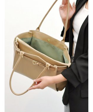 UNBILLION 【テレビ ドラマ着用アイテム】ペルケ perche / WEB限定牛革ソフトA4ベルトトート オーク