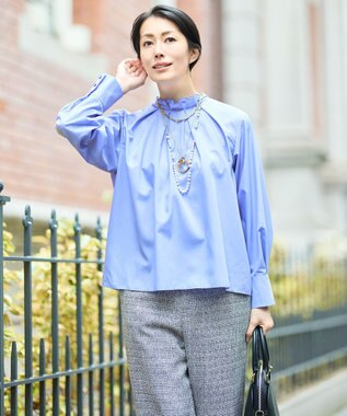 自由区 【カタログ掲載】ナチュラルタッチスタンドカラー ブラウス サックス