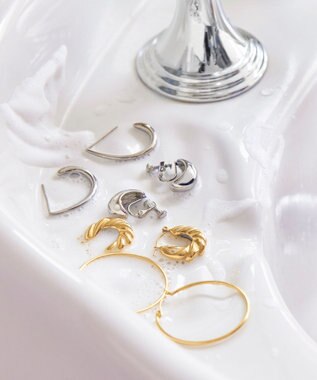 Phoebe 【金属アレルギー対応】ワンタッチビジューフープミニピアス　シルバー/サージカルステンレス シルバー