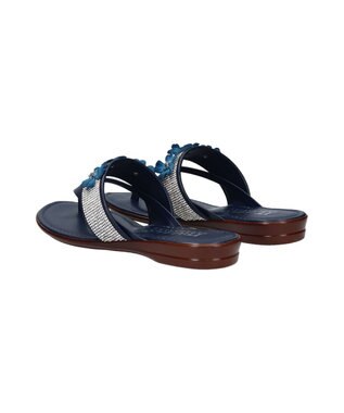 INTER-CHAUSSURES 【ITALIAN SHOEMAKERS】ビジューベルトフラワートングサンダル ネイビー