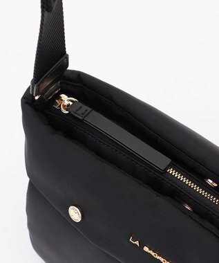 LA BAGAGERIE ダブルフロントポケットショルダー ブラック