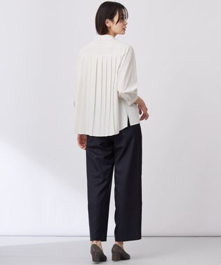 J.PRESS LADIES 【洗える】スパンローン バックプリーツ ブラウス ベージュ系