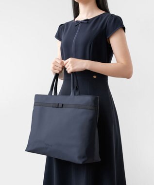 TOCCA 【撥水】ECOLE L バッグ L ネイビー系