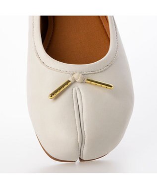 ing <ing>足袋デザインバレエシューズ ホワイト