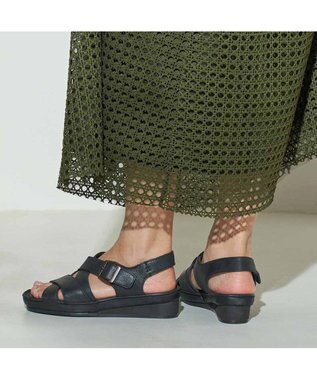 ing <ing>【WEB限定】【3E】クロスデザインサンダル ブラック