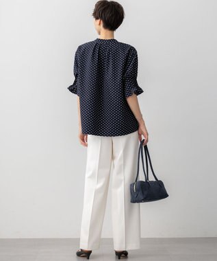 23区 【滝沢眞規子さん着用/VERY掲載】TRストレッチギャバ ワイド パンツ ホワイト系