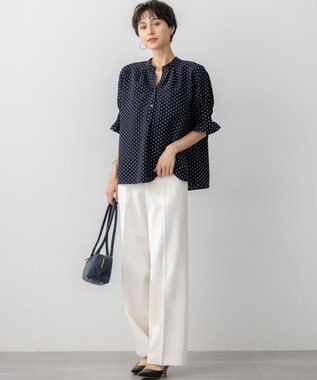 23区 【滝沢眞規子さん着用/VERY掲載】TRストレッチギャバ ワイド パンツ ホワイト系