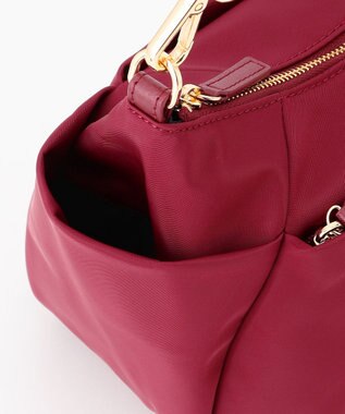 TOCCA 【大人百花掲載】PIECE OF CRESCENT NYLONBAG バッグ ボルドー系