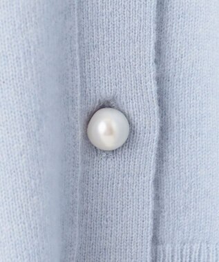 BEIGE， 【WEB限定・洗える】ALSACE / パール釦ウールニットカーディガン Sax