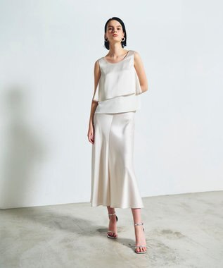 GRACE CONTINENTAL バックコンシャスサテンノースリーブ キナリ