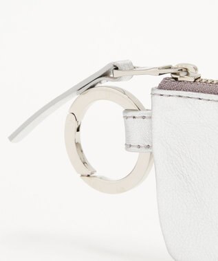 russet カラビナ付き ソフトレザーマルチケース(Z-211) Silver