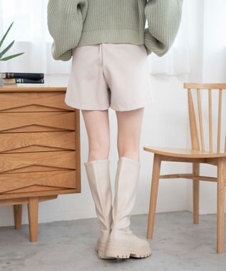 WEGO タックショートパンツ オフホワイト