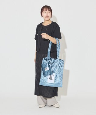 AMERICAN HOLIC パテッドホリホリスクエアポーチ Blue