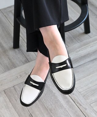 APOM 本革ペニーローファー 25 ブラック×ホワイト