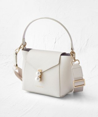 TOCCA 【大人百花掲載】INNOCENCE LEATHER POCHETTE ポシェットバッグ オフ系