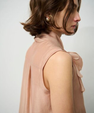 GRACE CONTINENTAL シアーボウタイノースリーブ ベージュ