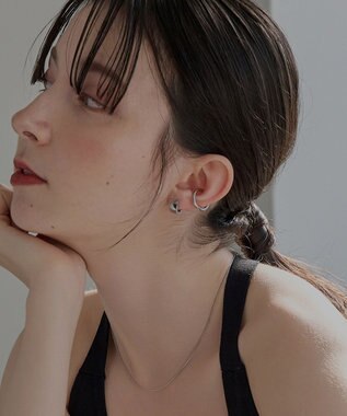 Phoebe 【金属アレルギー対応】ワンタッチワイドフープミニピアス(片耳)/サージカルステンレス シルバー シルバー