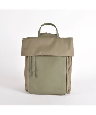 Y'SACCS リサイクルナイロン×カウレザー ラップリュック　Sサイズ グレージュ