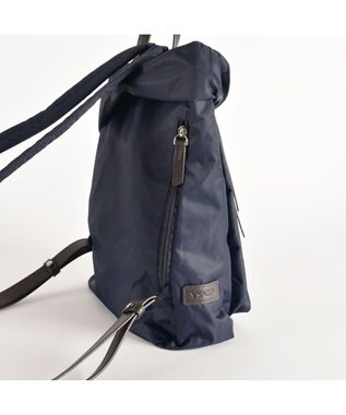 Y'SACCS リサイクルナイロン×カウレザー ラップリュック　Sサイズ ネイビー