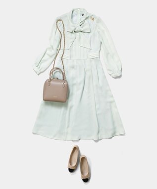 TOCCA ECLAT CARRE LEATHERBAG レザーバッグ ベージュ系