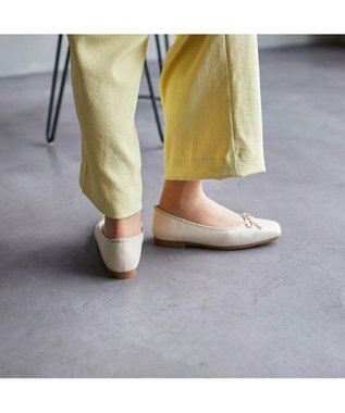 ing <ing>【WEB限定】スクエアトゥバレエシューズ アイボリーカタオシ