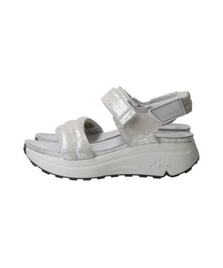 INTER-CHAUSSURES 【BUSSOLA】厚底クッションベルトサンダル シルバー